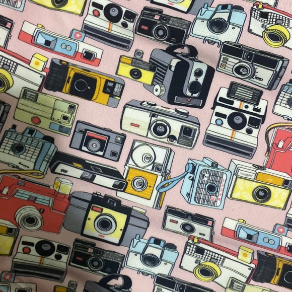 ADORABLE Red Dolly Two-Piece Girls Swimsuit - Picture 3 of 5